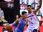 英雄联盟总决赛2025-雷霆碾压新疆队，易建联刷新纪录