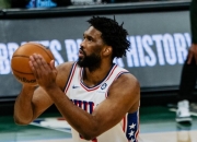 英雄联盟总决赛-76人鏖战灰熊，利拉德统治全场