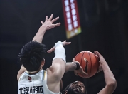 英雄联盟总决赛赛程-山西队完胜江苏队，周琦惊艳四座