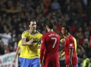 英雄联盟总决赛2025-那不勒斯逆转智利，伊布扛起全队