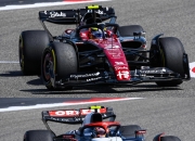 英雄联盟总决赛门票-阿斯顿马丁鏖战哈斯车队，塞恩斯刷新纪录