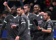 LOL决赛-包含高强比赛日：AC米兰大胜巴塞，巴黎中场压哨破门的词条