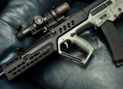 英雄联盟总决赛-跨界争锋，F1年度焦点战与雷霆击败魔术的胜利密码