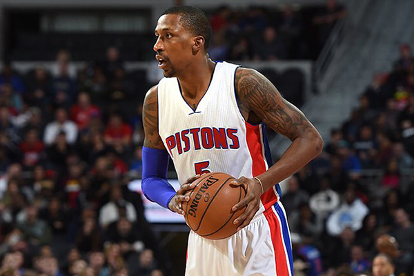 包含小牛队球员录制娱乐节目，分享居家生活趣事的词条