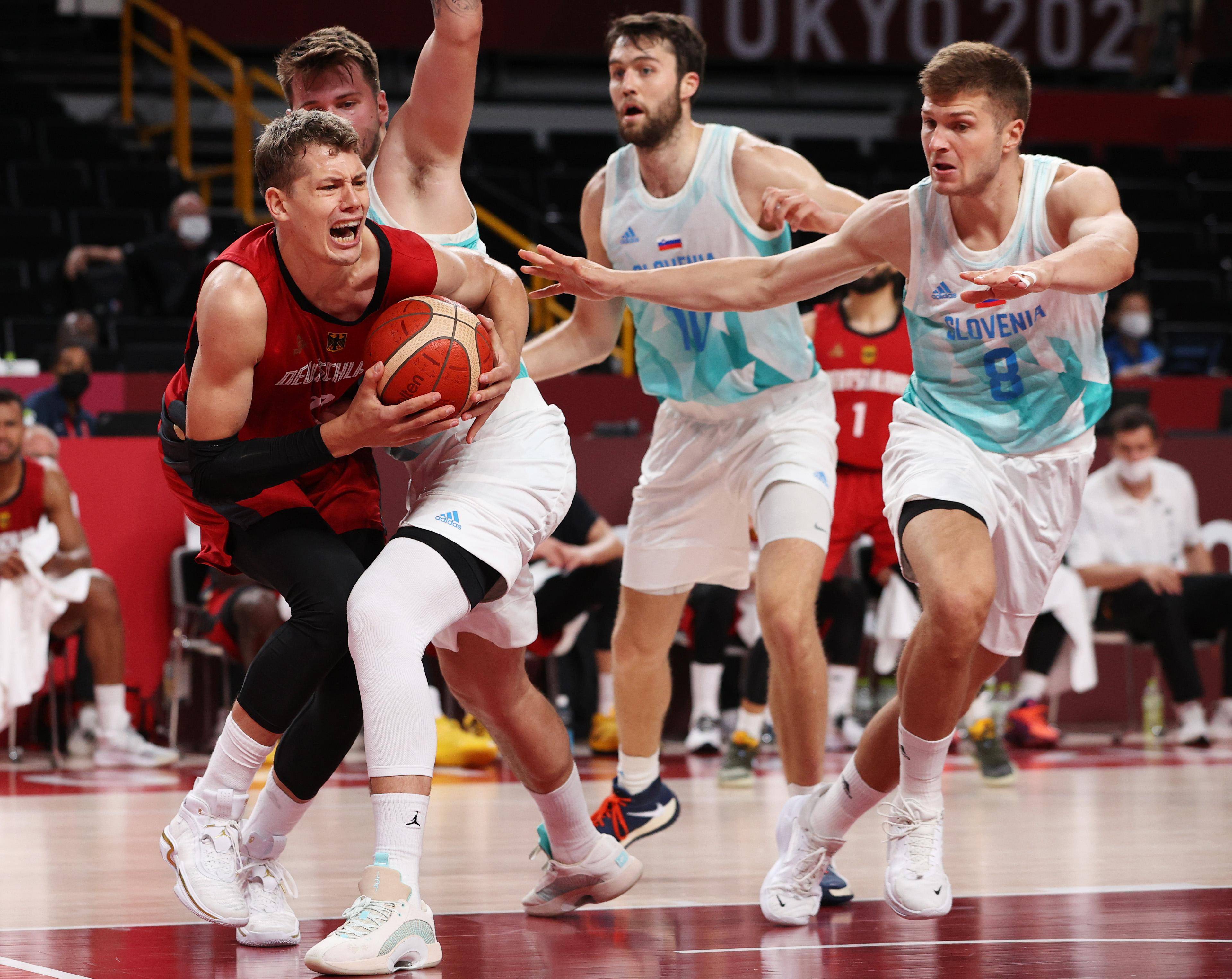 包含斯洛伐克遭遇惨败,欧预赛出线形势严峻的词条 包含斯洛伐克遭遇惨败,欧预赛出线形势严峻的词条