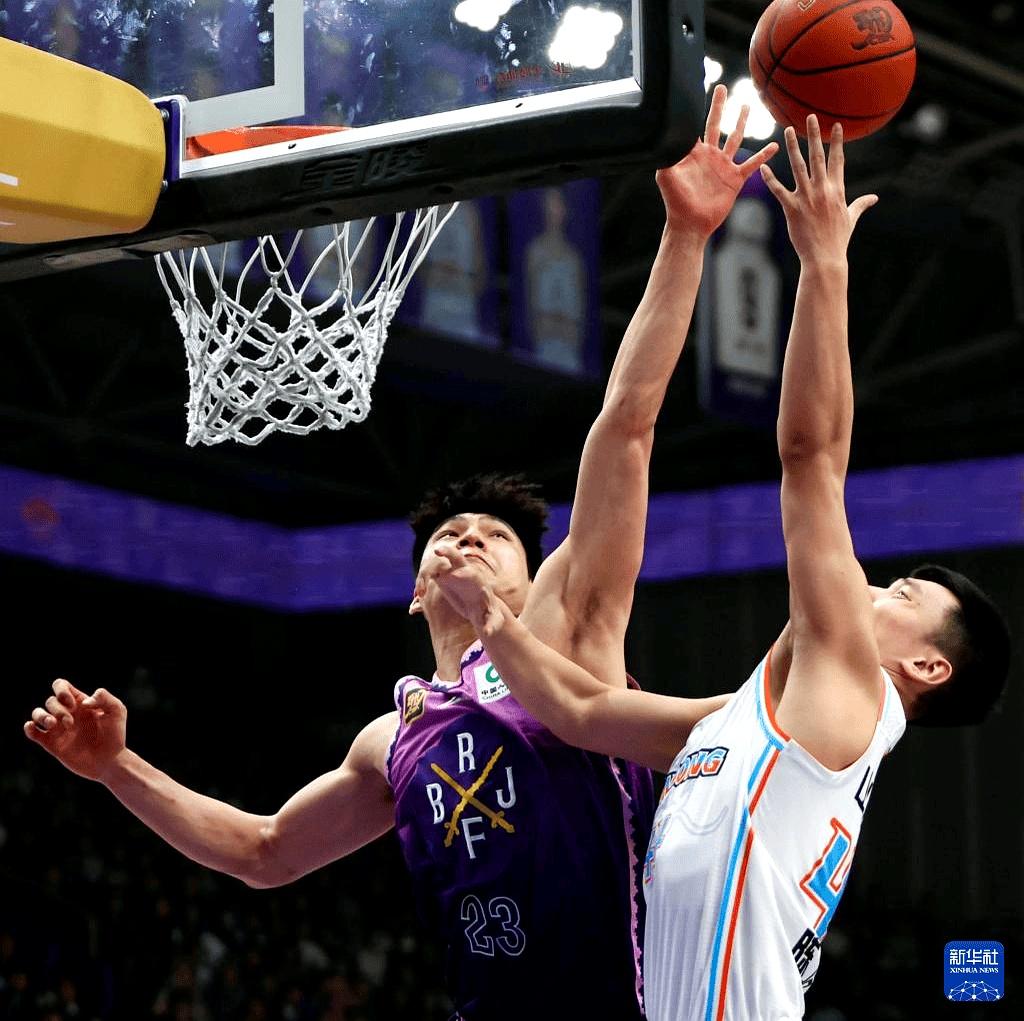 山东男篮击败老对手,晋级下一轮比赛 山东男篮击败老对手,晋级下一轮比赛