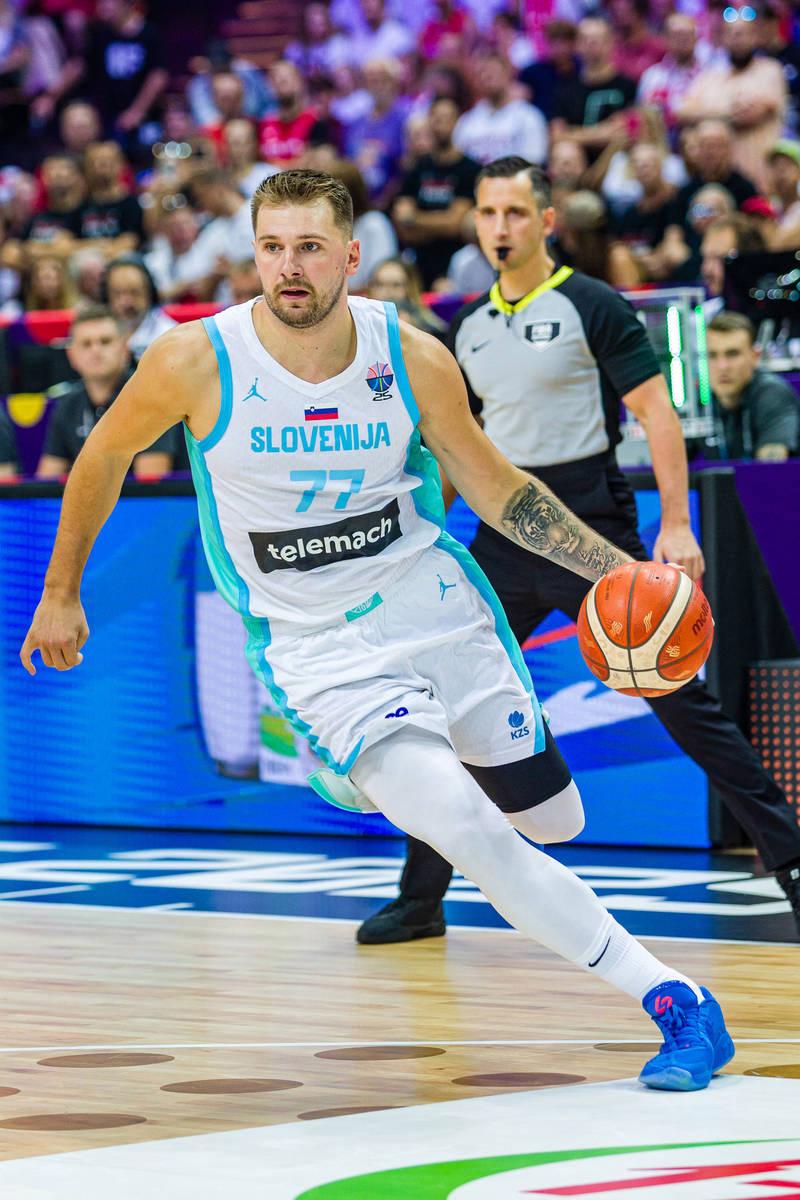 广州队碾压公牛,东契奇刷新纪录 广州队碾压公牛,东契奇刷新纪录