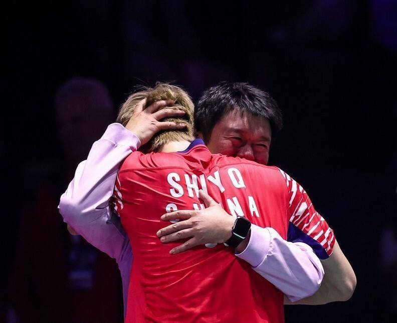 丹麦队碾压中国队,石宇奇扛起全队 丹麦队碾压中国队,石宇奇扛起全队